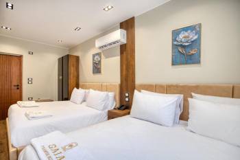 Standard Quadruple Room5